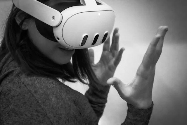 EXTENDED REALITY (XR)