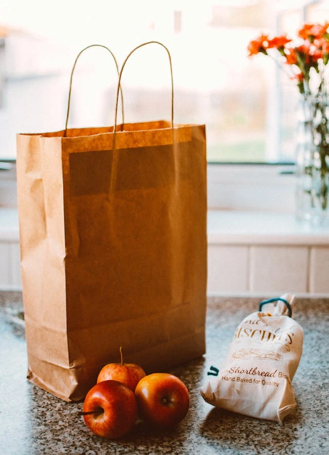 HOW TO SAVE MONEY ON GROCERIES