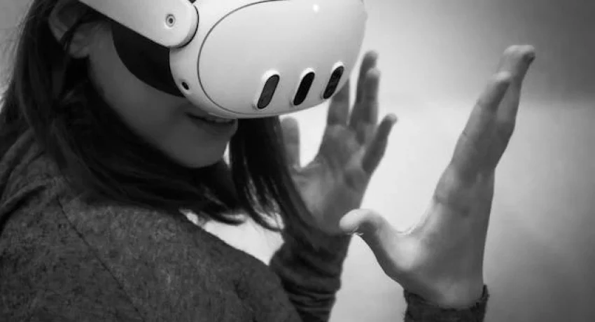 EXTENDED REALITY (XR)